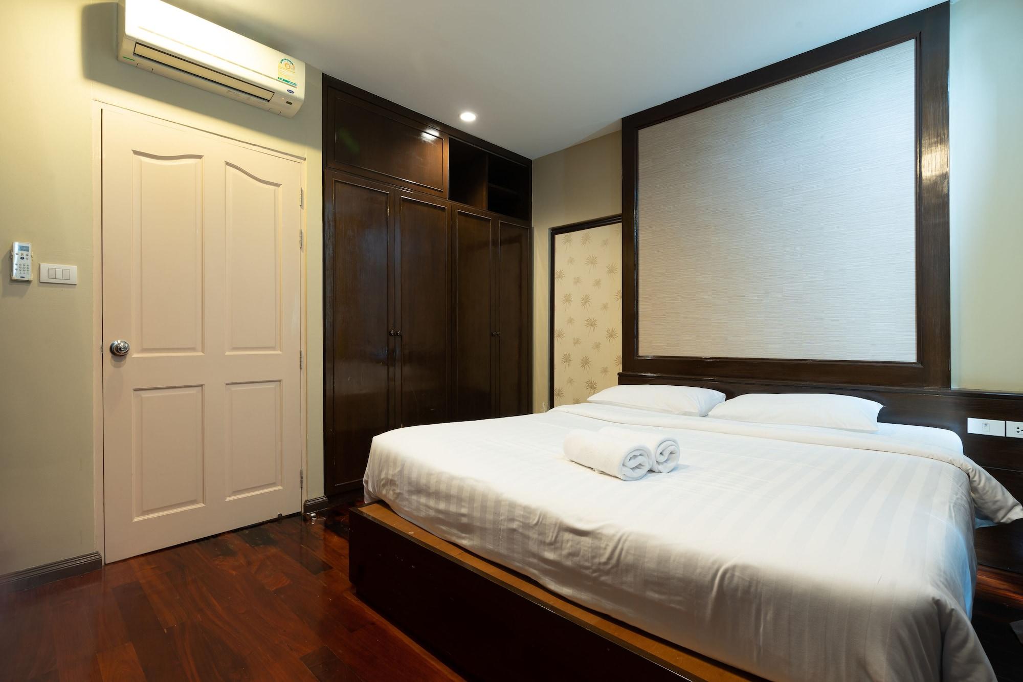 Greenview Ekkamai10 Suite Bangkok Exterior foto